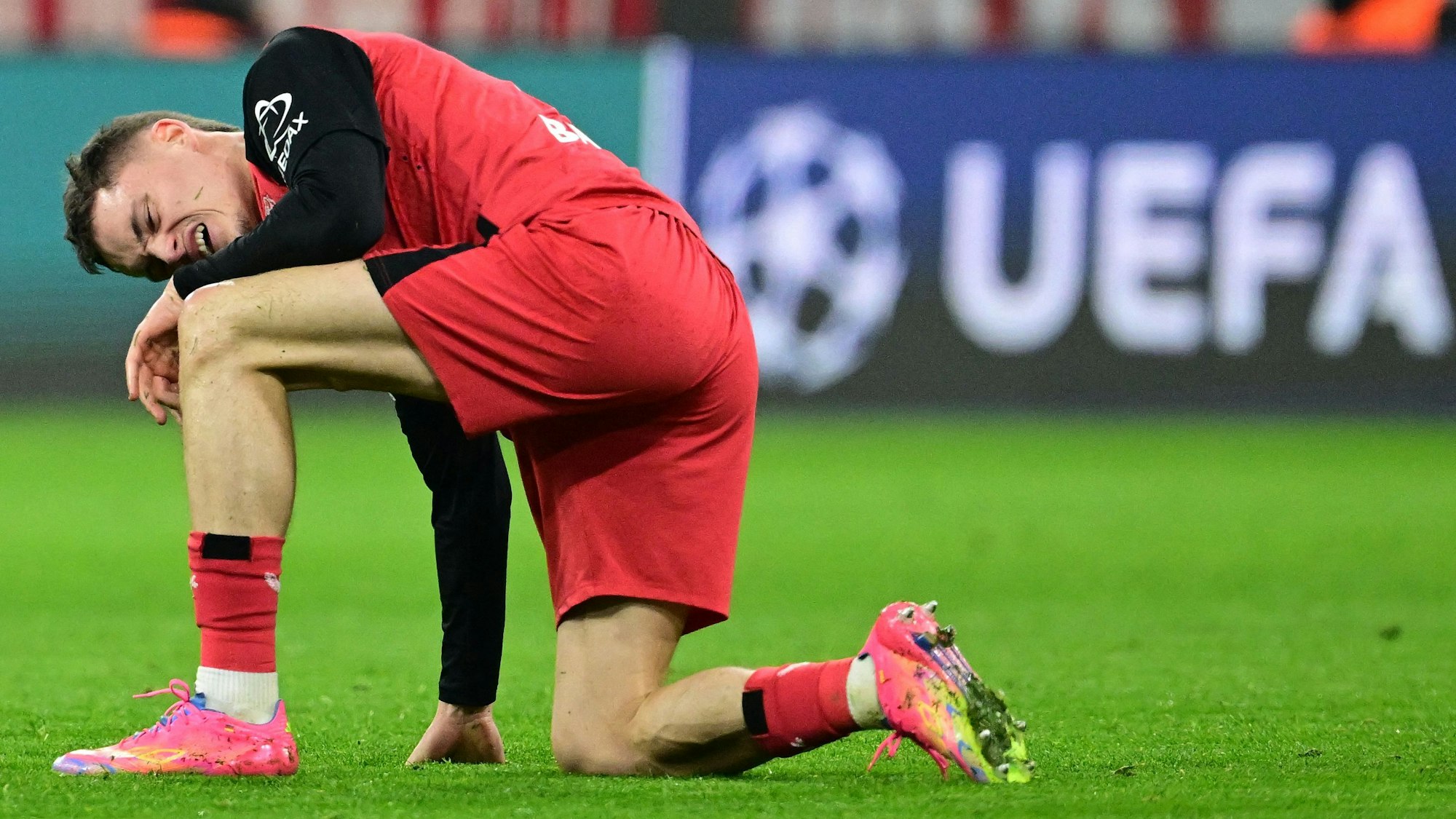 Florian Wirtz und Bayer 04 Leverkusen müssen nach der Champions League-Pleite in München wieder aufstehen.