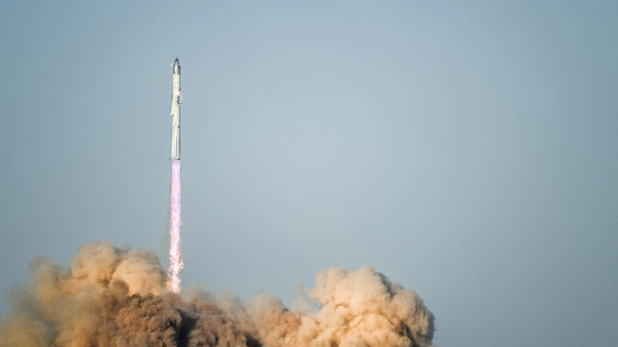 BOCA CHICA BEACH, TEXAS - MARCH 06: SpaceX Starship Flight 8 launches from Orbital Launch Pad A at Boca Chica beach on March 06, 2025 in Boca Chica Beach, Texas. The SpaceX Starship Flight 8 test launched and successfully caught its booster upon descent. Brandon Bell/Getty Images/AFP (Photo by Brandon Bell / GETTY IMAGES NORTH AMERICA / Getty Images via AFP)