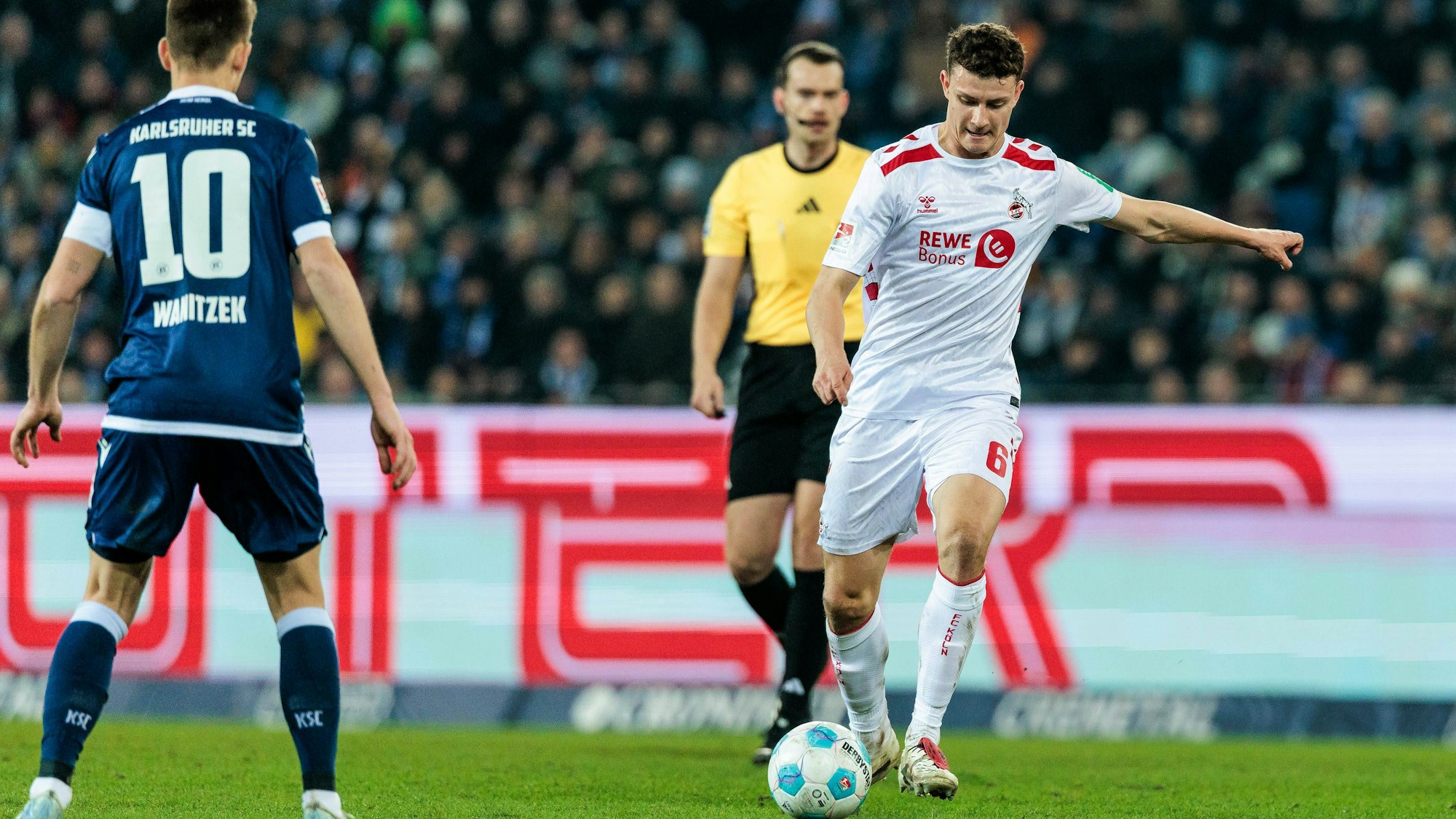 Eric Martel (hier im Spiel beim Karlsruher SC) muss aufgrund eines Infekts am Wochenende pausieren.