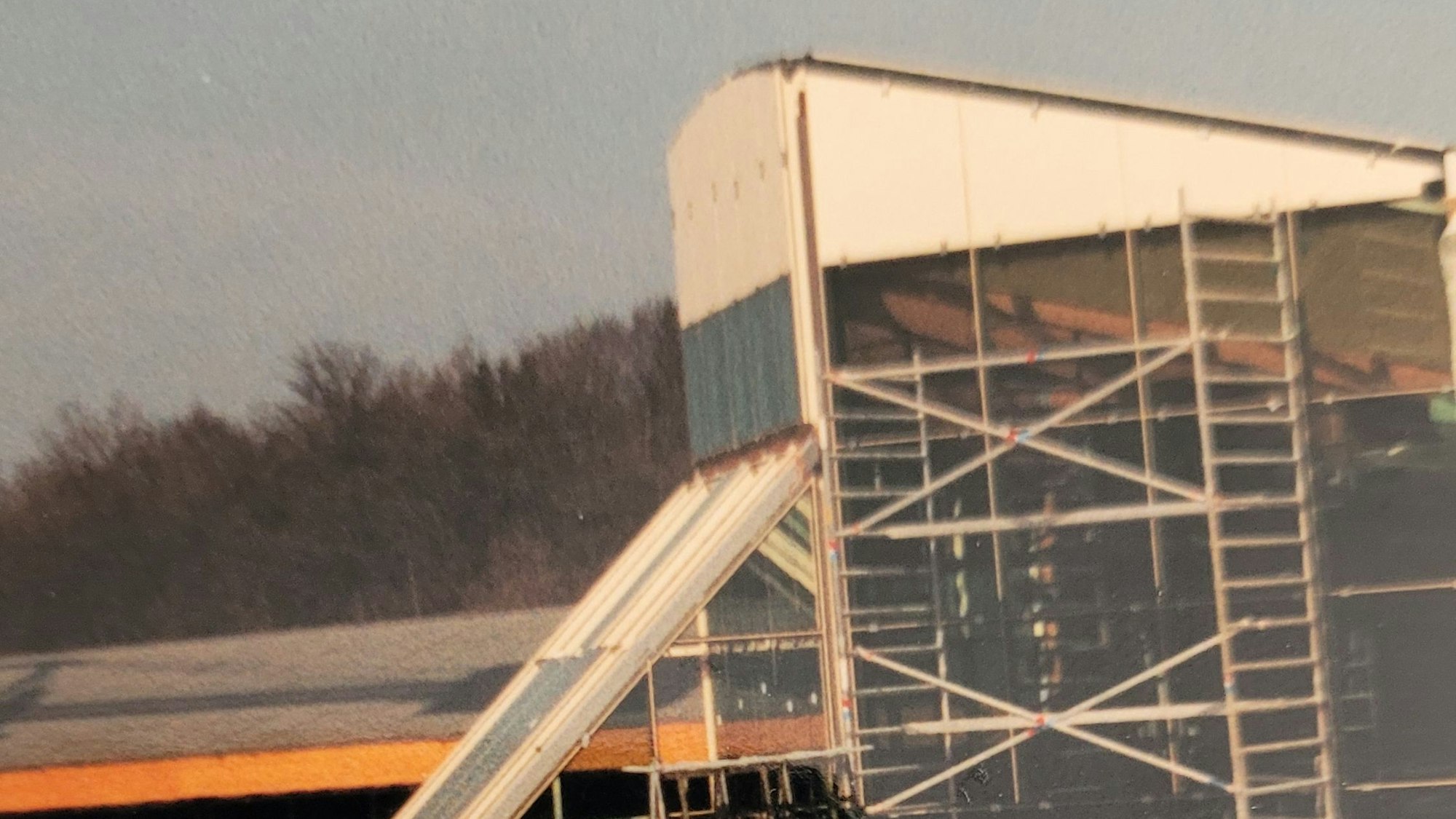 Ein Foto aus der Bauzeit des Spalsh-Bads 1996-