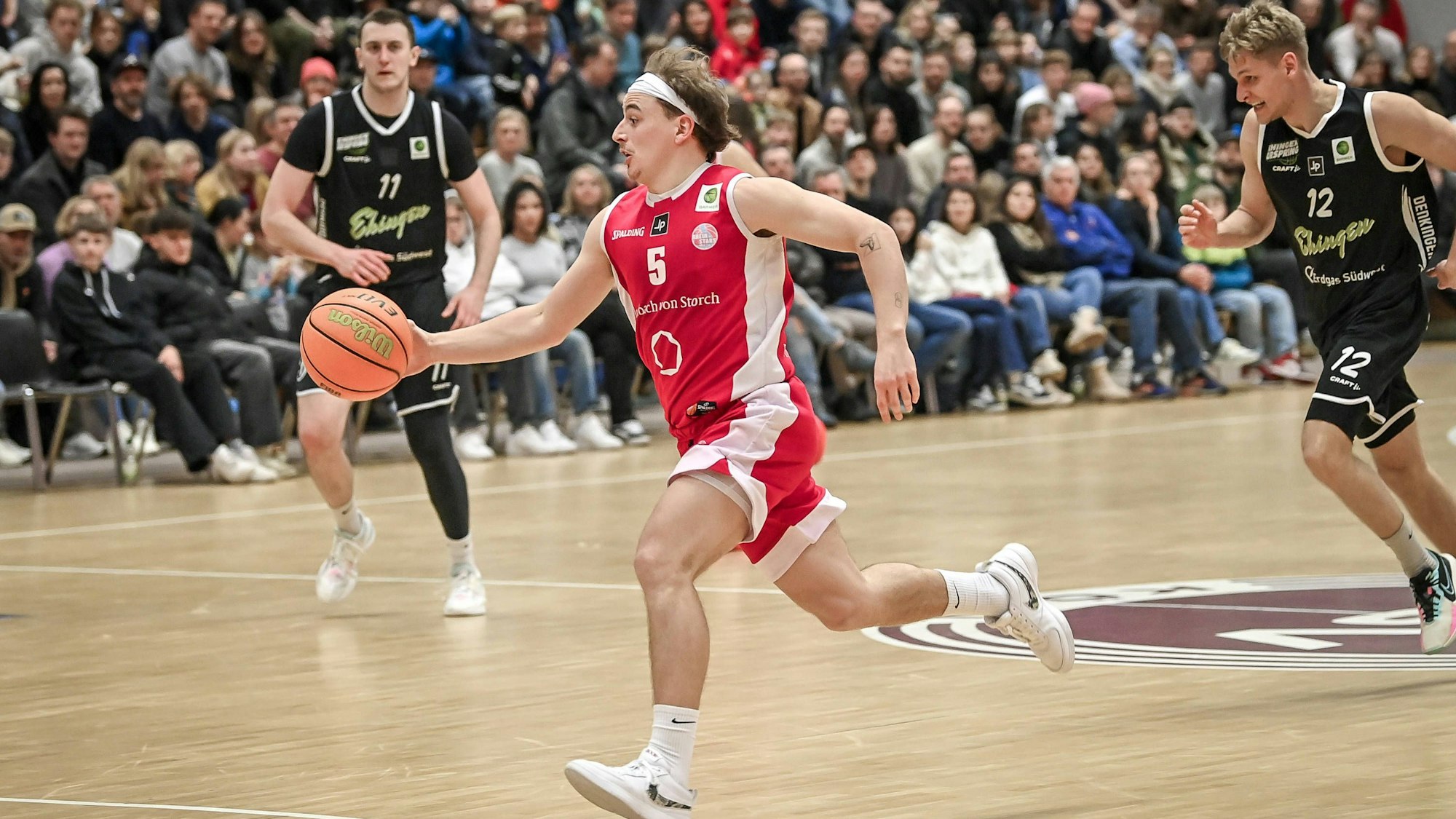 Barmer 2. Basketball Bundesliga ProB: Rheinstars Koeln vs. TEAM EHINGEN URSPRING, 04.01.2025 Rupert Hennen RheinStars Koeln 5, Barmer 2. Basketball Bundesliga ProB: Rheinstars Koeln vs. TEAM EHINGEN URSPRING am 04.01.2025 im ASV Koeln in Koeln Nordrhein-Westfalen *** Barmer 2 Basketball Bundesliga ProB Rheinstars Koeln vs TEAM EHINGEN URSPRING, 04 01 2025 Rupert Hennen RheinStars Koeln 5 , Barmer 2 Basketball Bundesliga ProB Rheinstars Koeln vs TEAM EHINGEN URSPRING on 04 01 2025 at ASV Koeln in Koeln Nordrhein Westfalen Copyright: xBEAUTIFULxSPORTS/Mueller-Laschetx