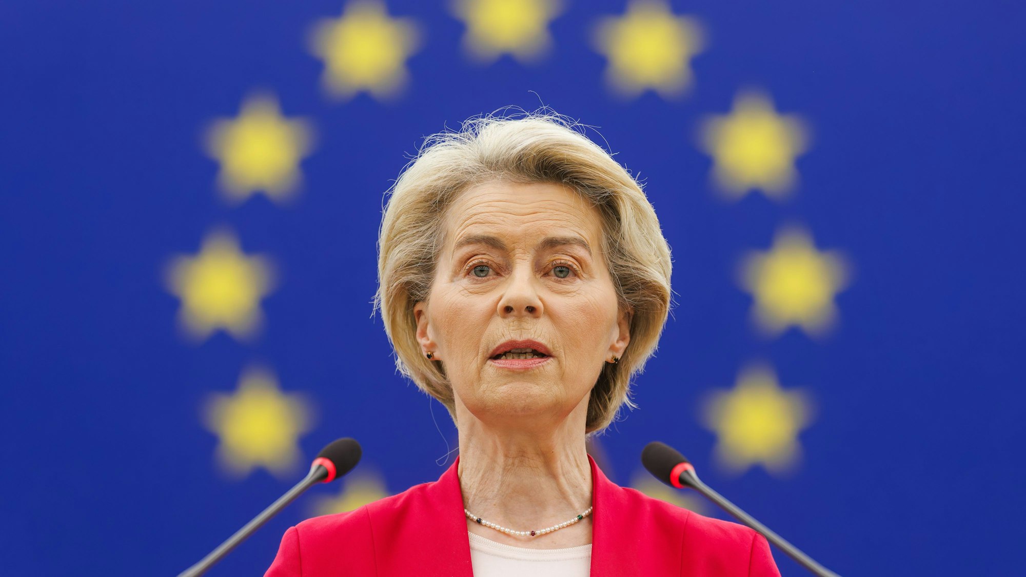 Ursula von der Leyen (CDU), Präsidentin der Europäischen Kommission, hat ihren Aufrüstungsplänen den Zorn Moskaus auf sich gezogen. (Archivbild)