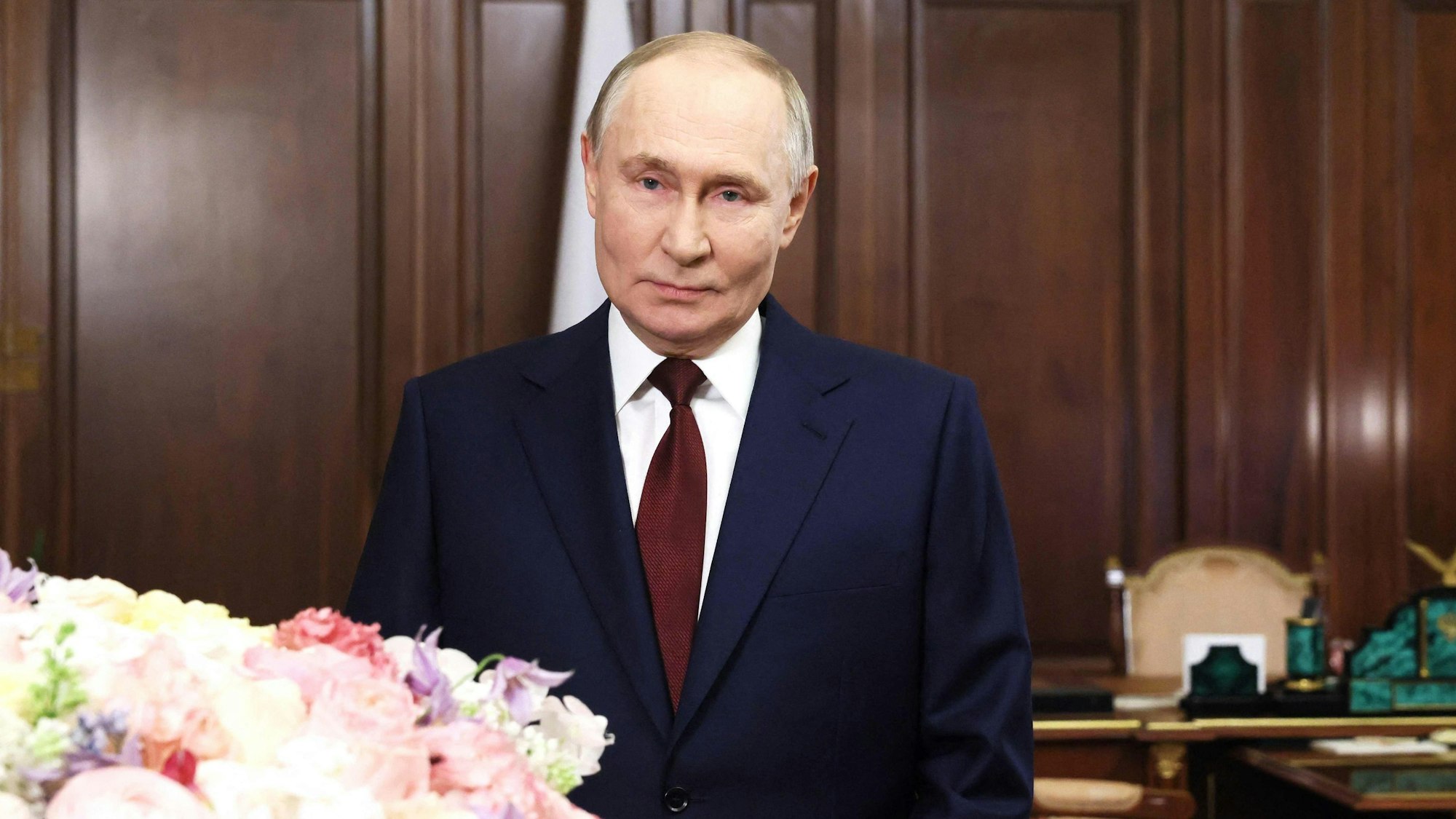 Dieses Foto verbreitete der Kreml am 8. März anlässlich Wladimir Putins Statement zum Weltfrauentag. Der Krieg spielte auch dabei eine übergeordnete Rolle.