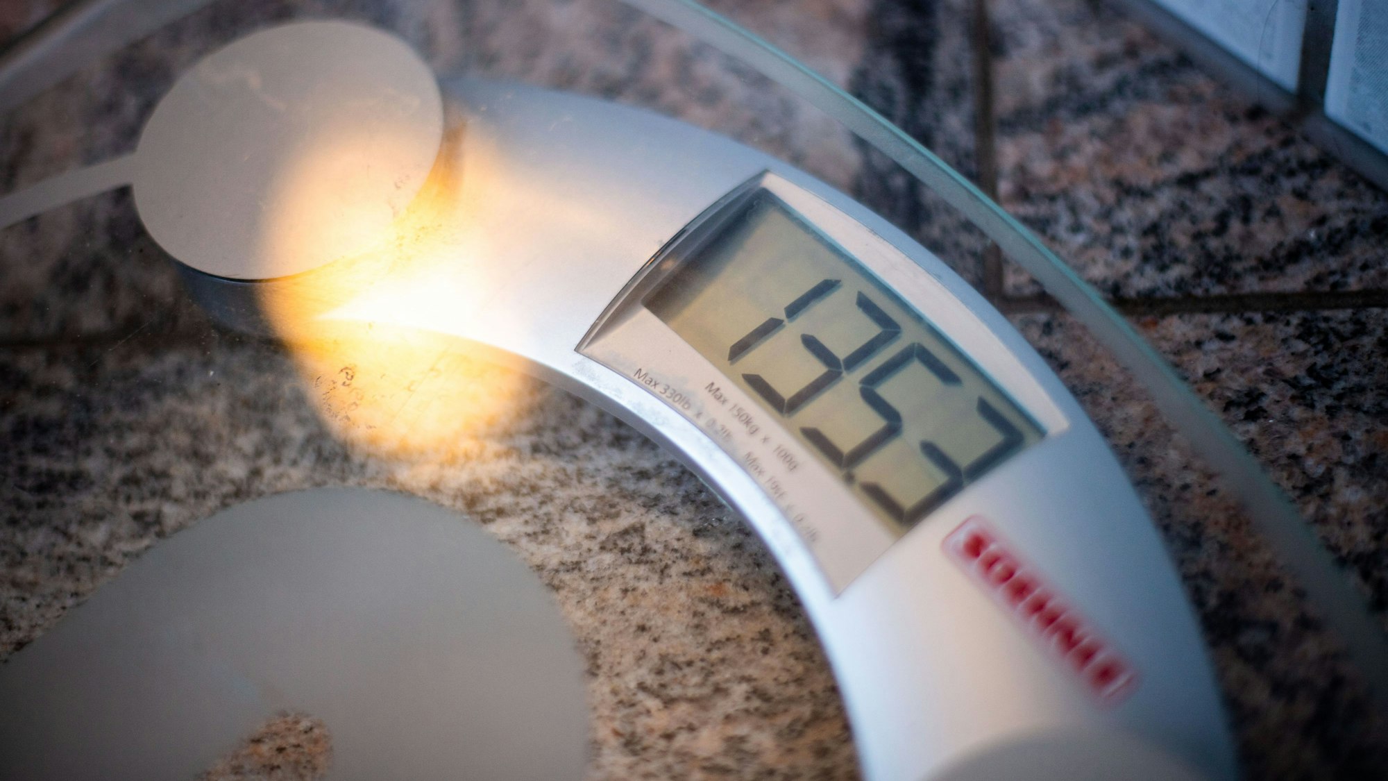 Laut Influencern soll ein „Cortisol-Detox“ gegen Übergewicht helfen. (Symbolbild)