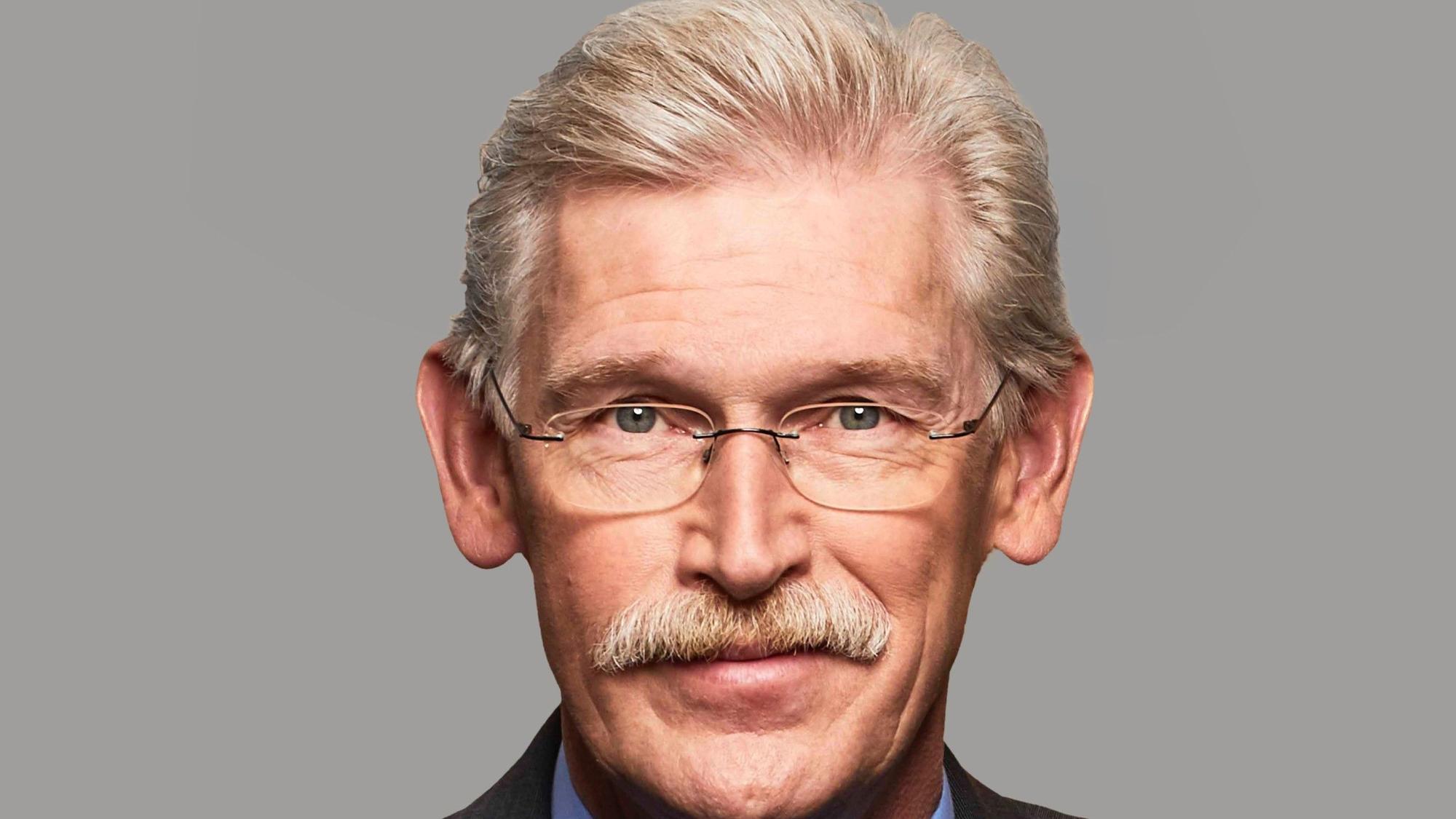Der Kölner Arzt und langjährige SPD-Ratsherr Michael Paetzold (63) ist am Dienstag überraschend verstorben.