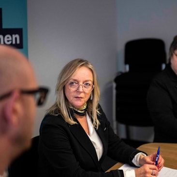 Sabine Preiser-Marian im Gespräch mit Ingo Pfennings und Ute Stolz.