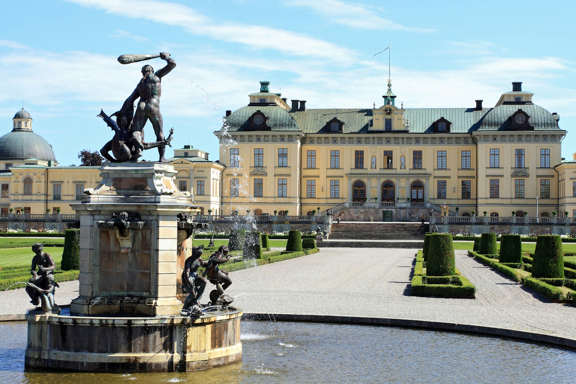 Schloss Drottningholm ist der Wohnsitz der königlichen Familie.