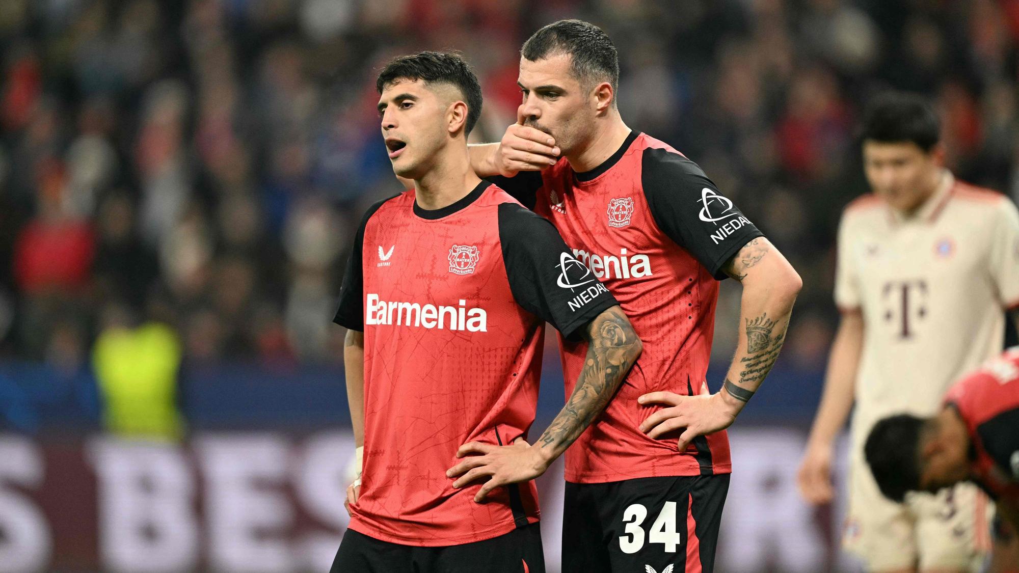 Leverkusener Enttäuschung: Exequiel Palacios (L) und Granit Xhaka.