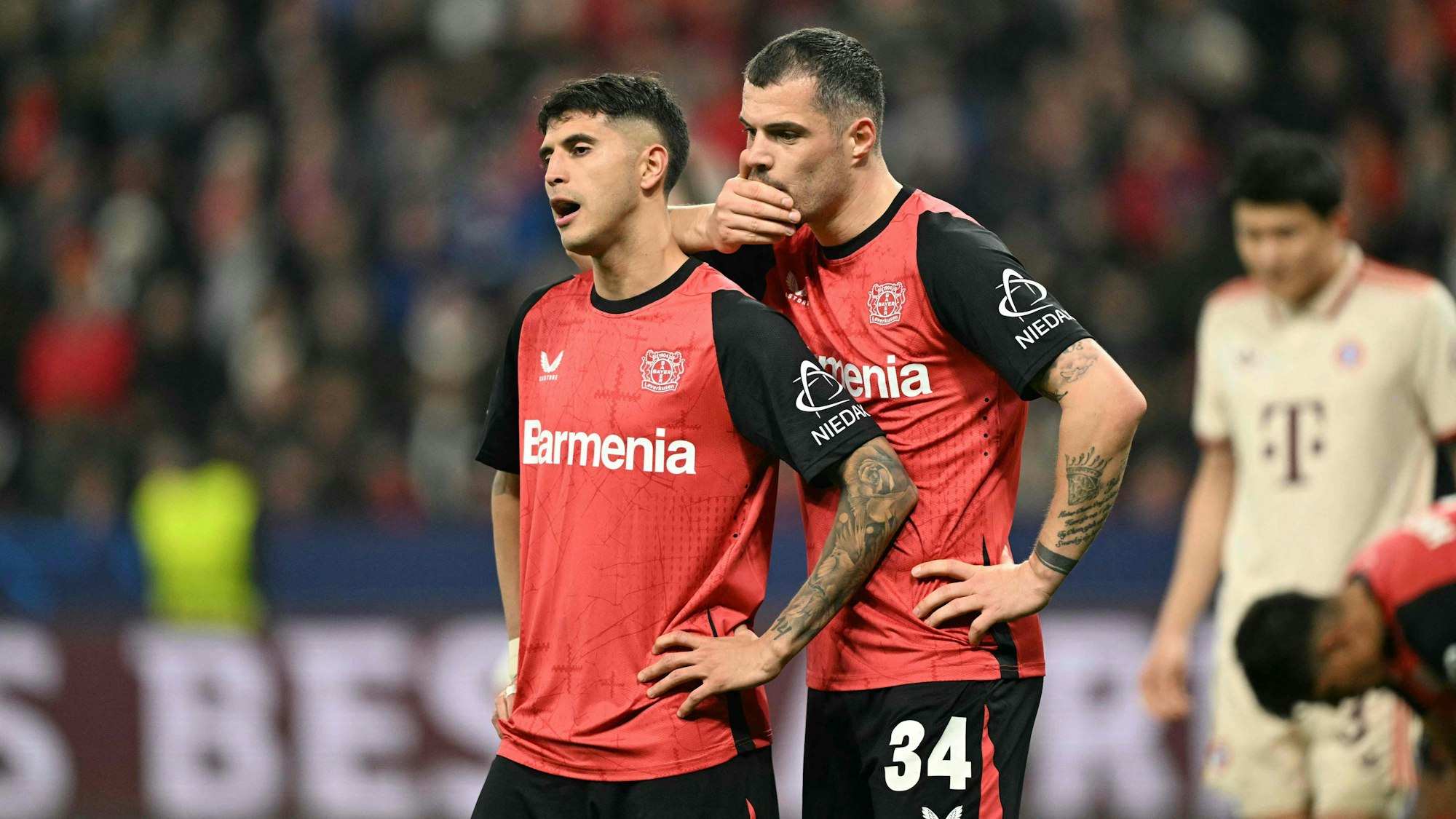 Leverkusener Enttäuschung: Exequiel Palacios (L) und Granit Xhaka.