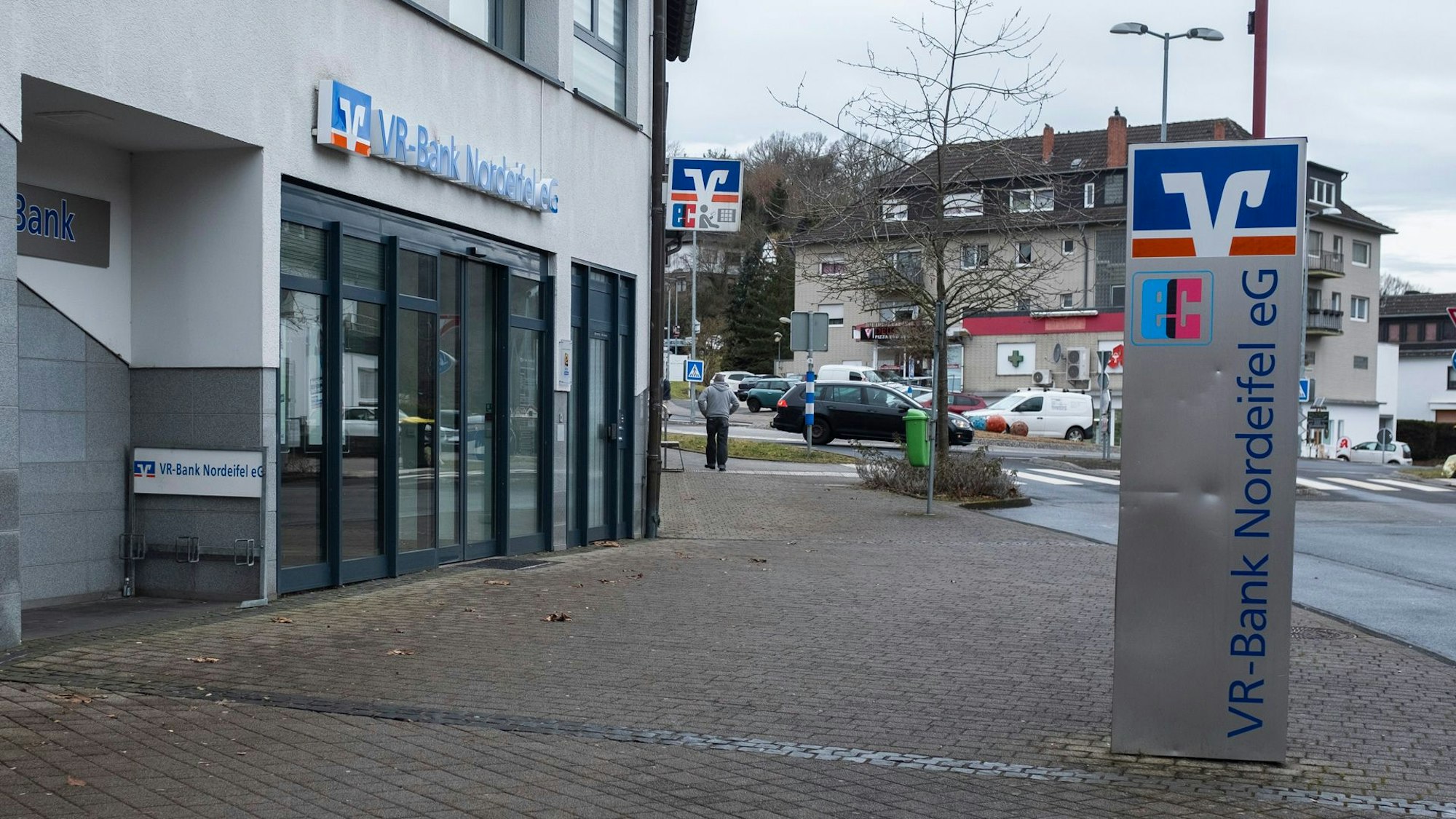 Die Filiale der VR-Bank Nordeifel in Gemünd.