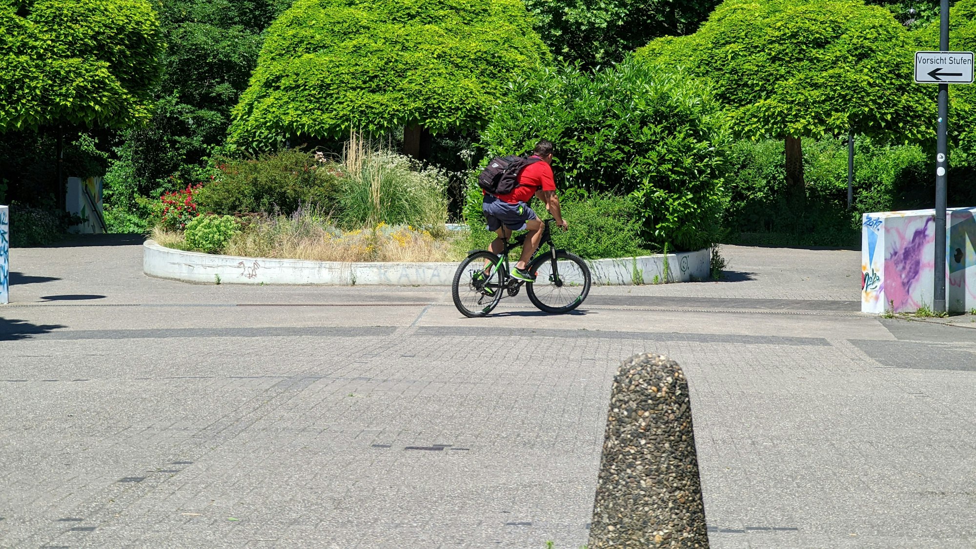 Auf einem Parkplatz des Hürth-Parks ereignete sich die Tat.