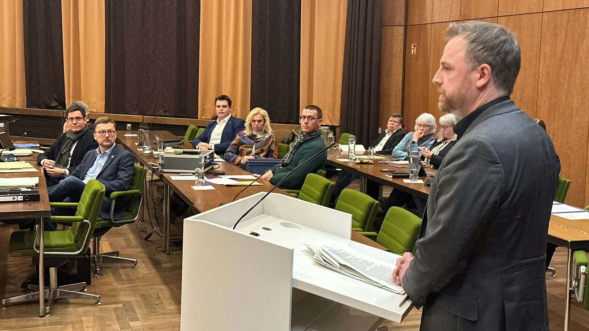 Martin Metz (r.), Landtagsabgeordneter und Fraktionschef der Grünen im Stadtrat von Sankt Augustin, tritt bei der Kommunalwahl nicht mehr für den Stadtrat an.