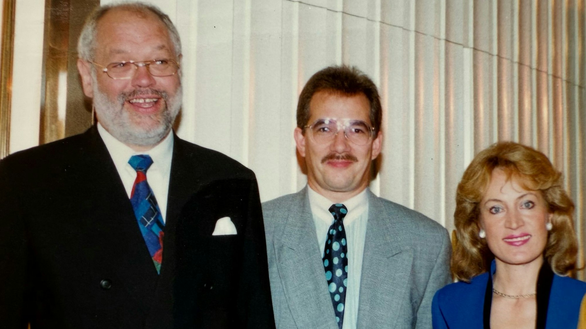 Ein Blick zurück: Harry Blum (l.) mit Sprecher Karl-Heinz Merfeld und Ehefrau Carola Blum im Senatshotel.