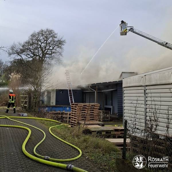 Das Foto zeigt eine Einsatz der Rösrather Feuerwehr