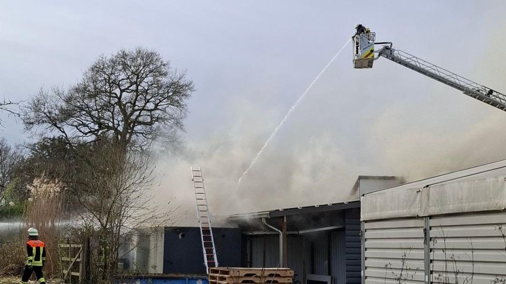 Das Foto zeigt eine Einsatz der Rösrather Feuerwehr