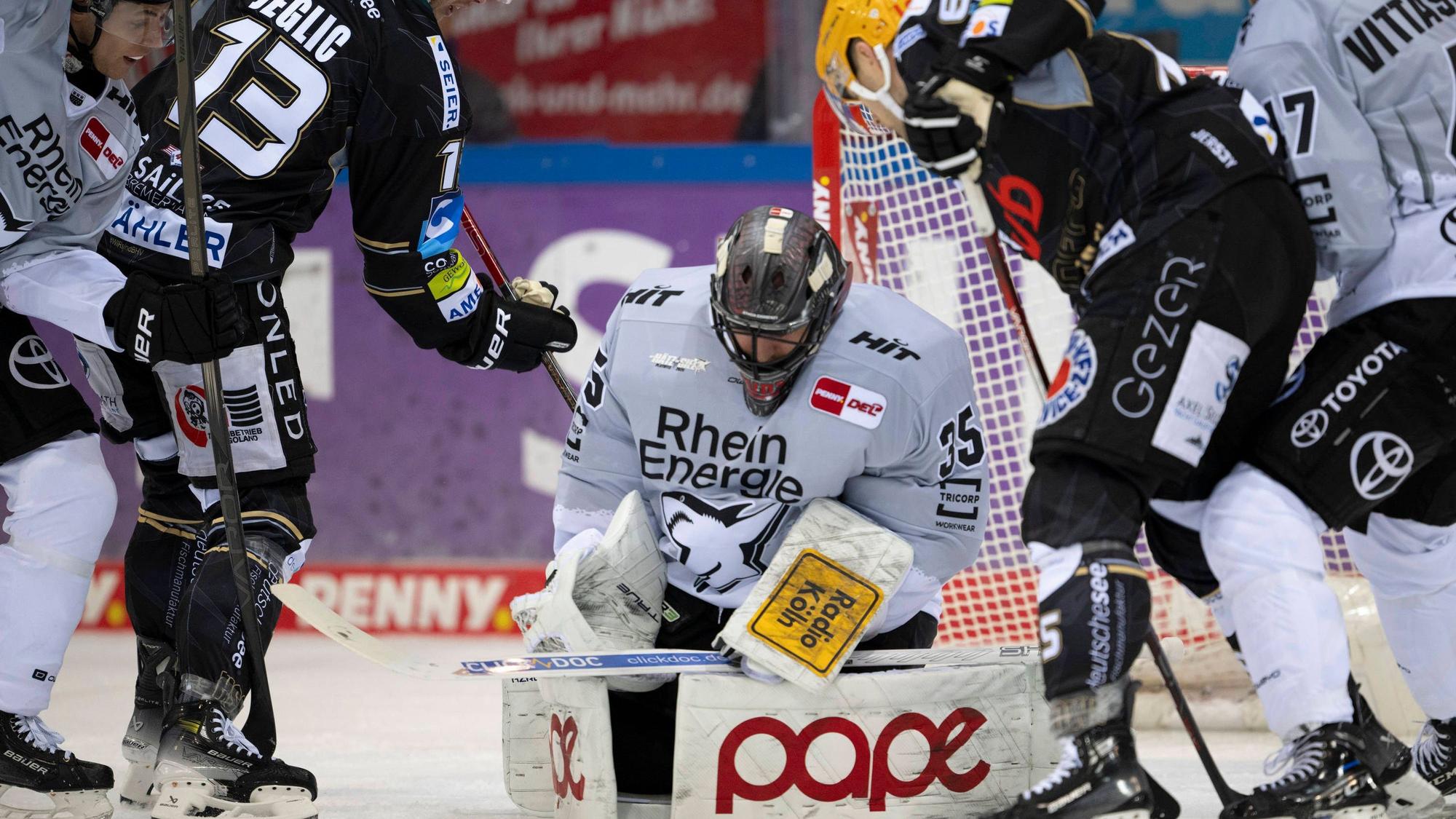 RECORD DATE NOT STATED PENNY DEL 1 - Playoff Viertelfinale Fischtown Pinguins Bremerhaven - Kölner Haie Bremerhaven, 16.03.2025 Julius Hudacek