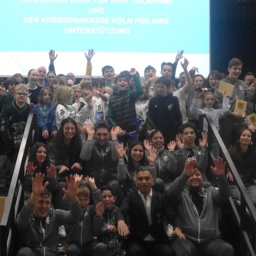 Zu sehen sind Brühler Sportler bei der Sportlerehrung der Stadt Brühl.