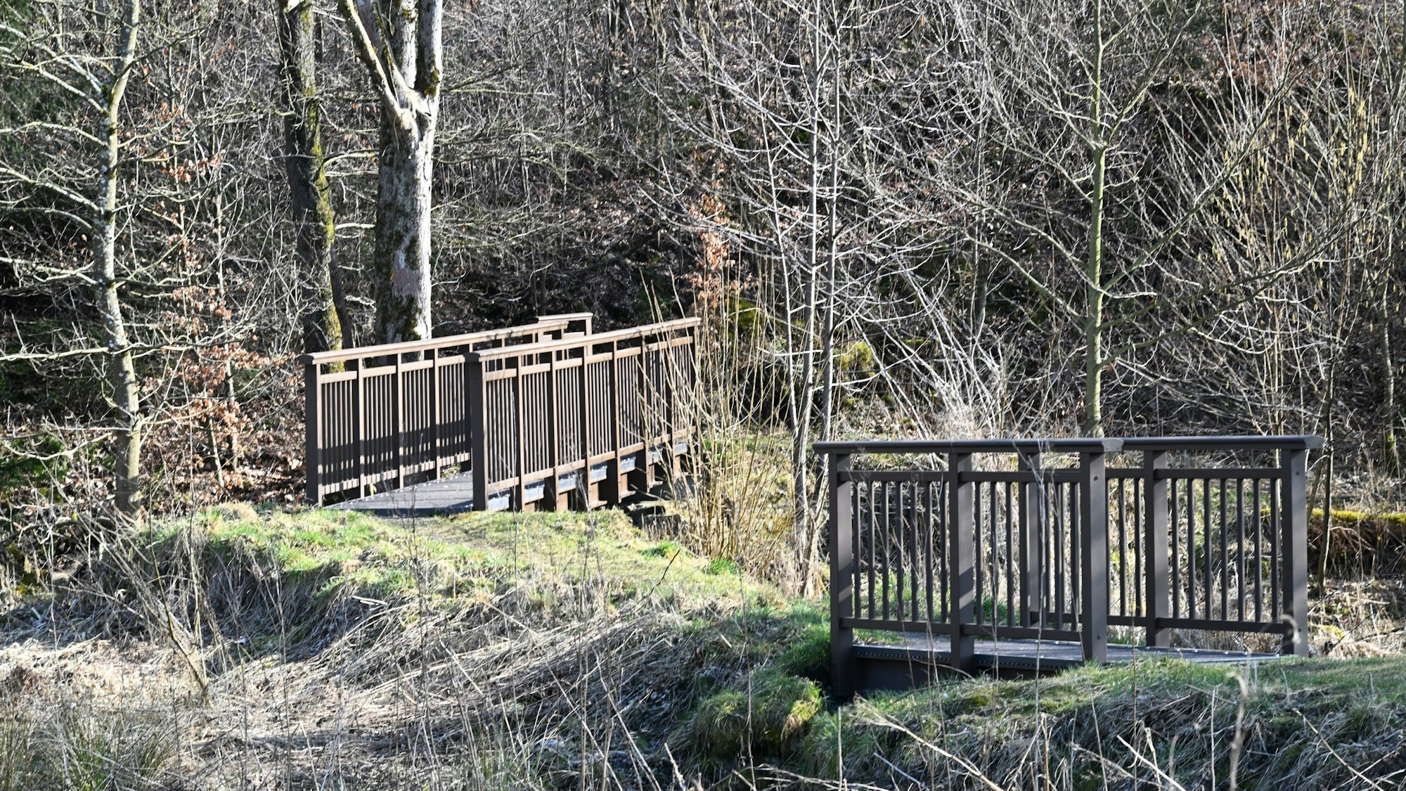 Das Foto zeigt die erneuerten Brücken in Kürten-Sürth