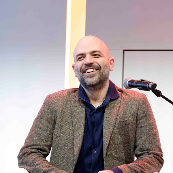 Roberto Saviano (* 22. September 1979 in Neapel, Italienischer Schriftsteller und Journalist) und die Journalistin Karen Krüger (*1975 in Waldshut-Tiengen) diskutieren über "Treue" und die Frauen in der Mafia im Rahmen der 25. lit.COLOGNE. Dt. Text: Barbara Auer, Übersetzung: Paola Barbon,
am 17. März 2025
in der Flora und Botanischer Garten Köln, Amsterdamer Straße 34, 50735 Köln