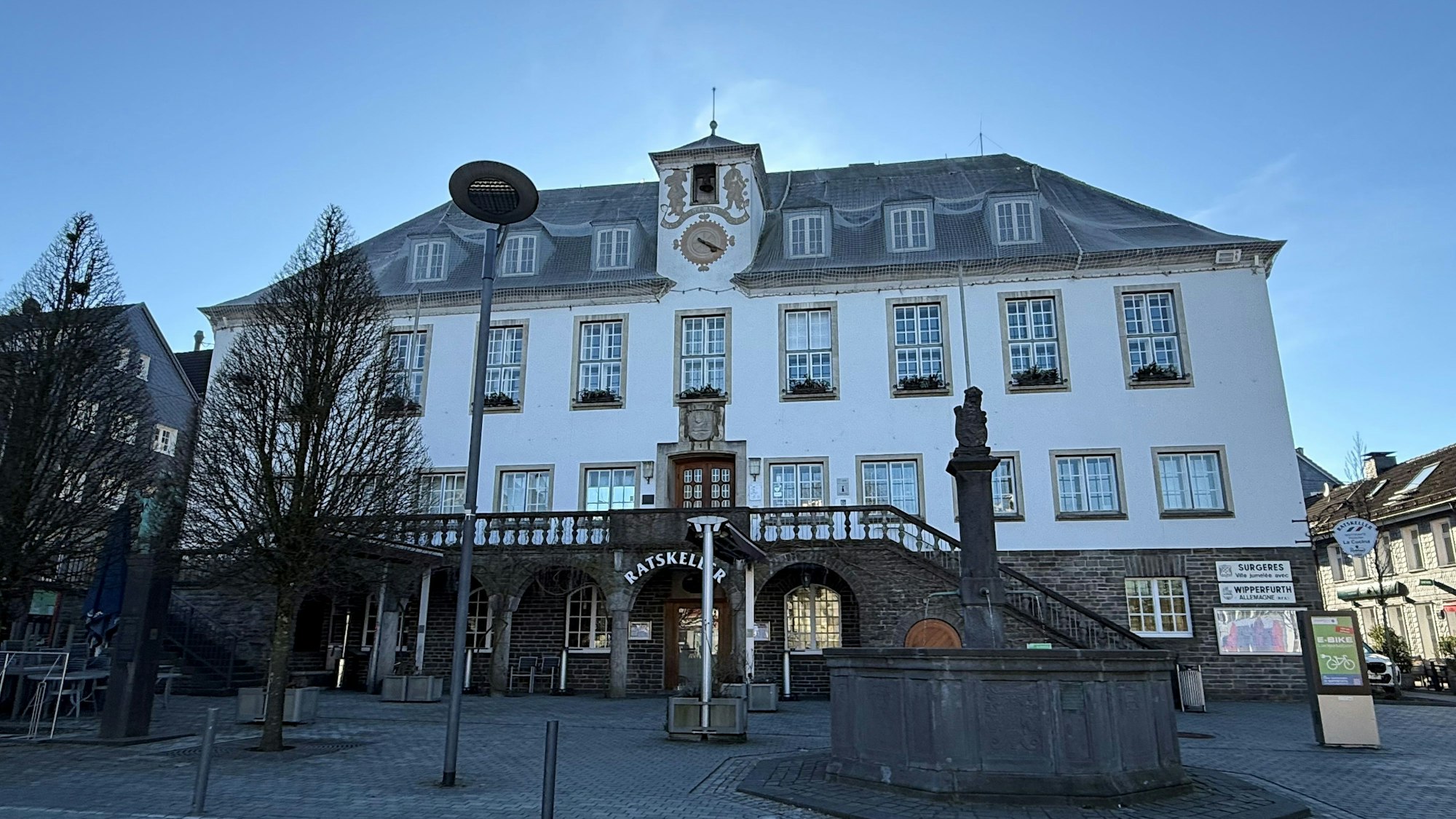 Das Wipperfürther Rathaus.
