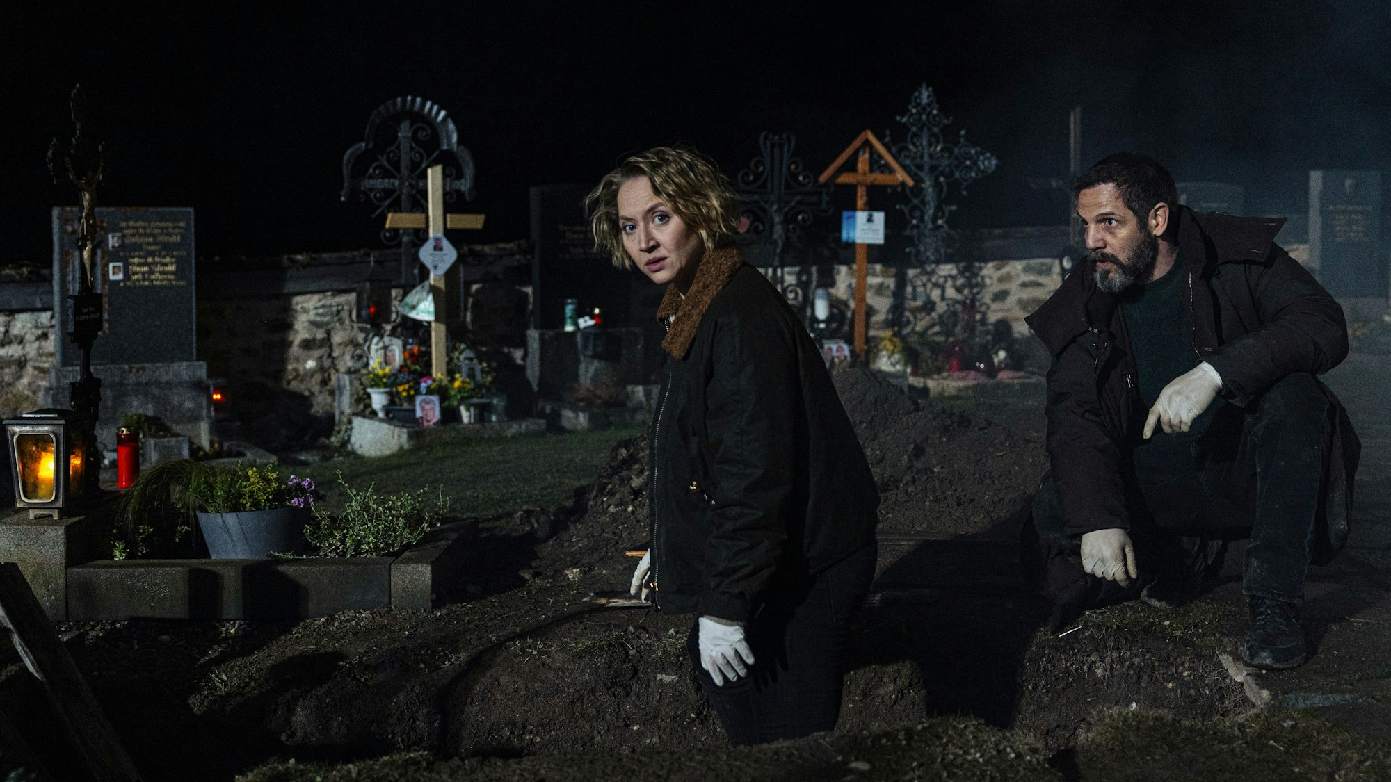 Anna Maria Mühe as Blum and Yousef Sweid as Reza on the set of Totenfrau S2, Courtesy of Netflix 2025