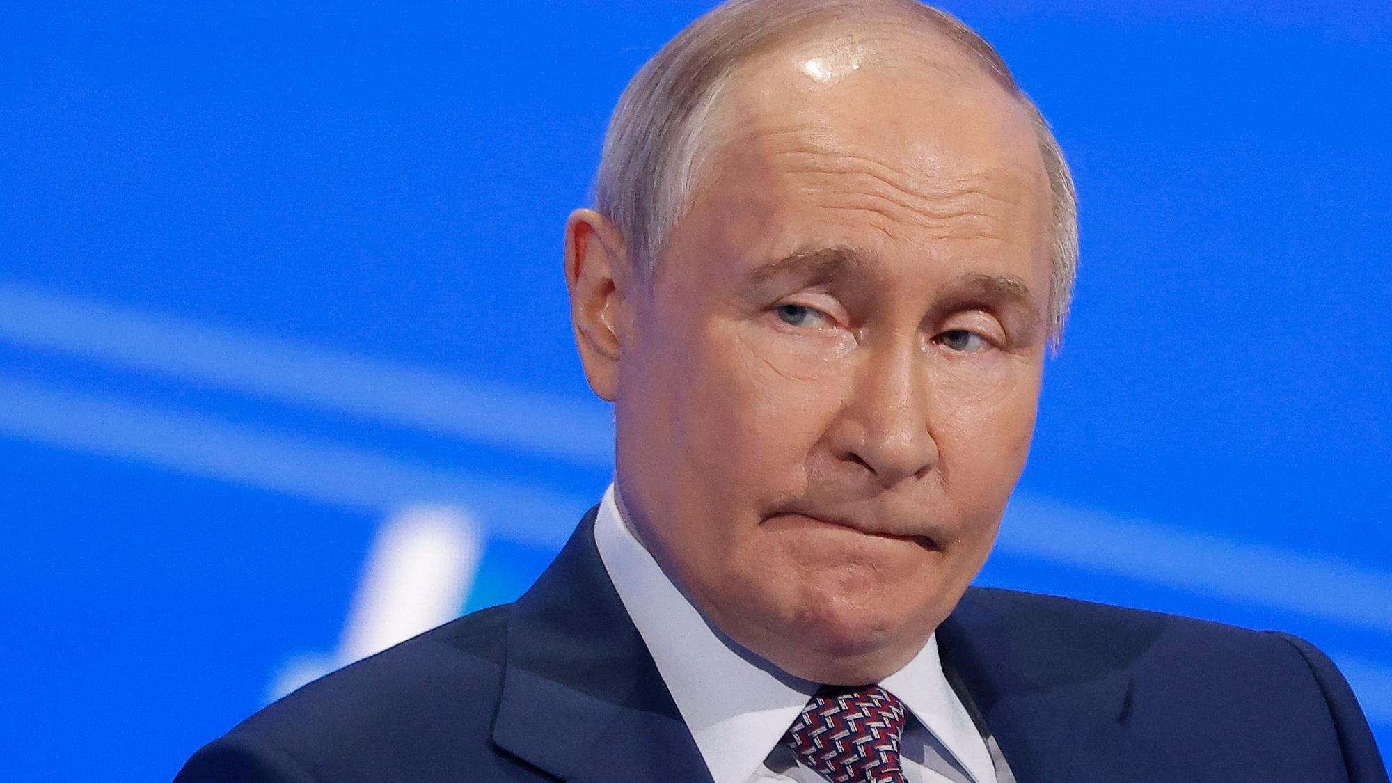 Wladimir Putin wähle seine Worte stets „sehr sorgfältig“, berichtet Fiona Hill über die Gespräche mit dem Kremlchef. (Archivbild)