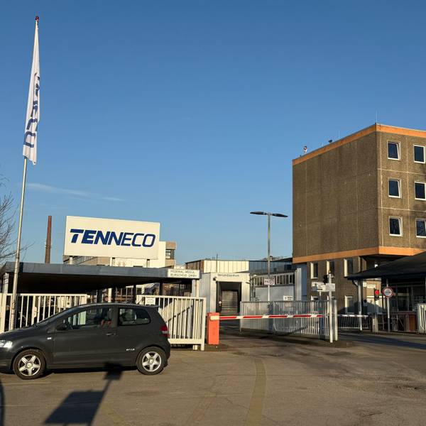 Blick auf das Werk 2 von Tenneco in Burscheid
