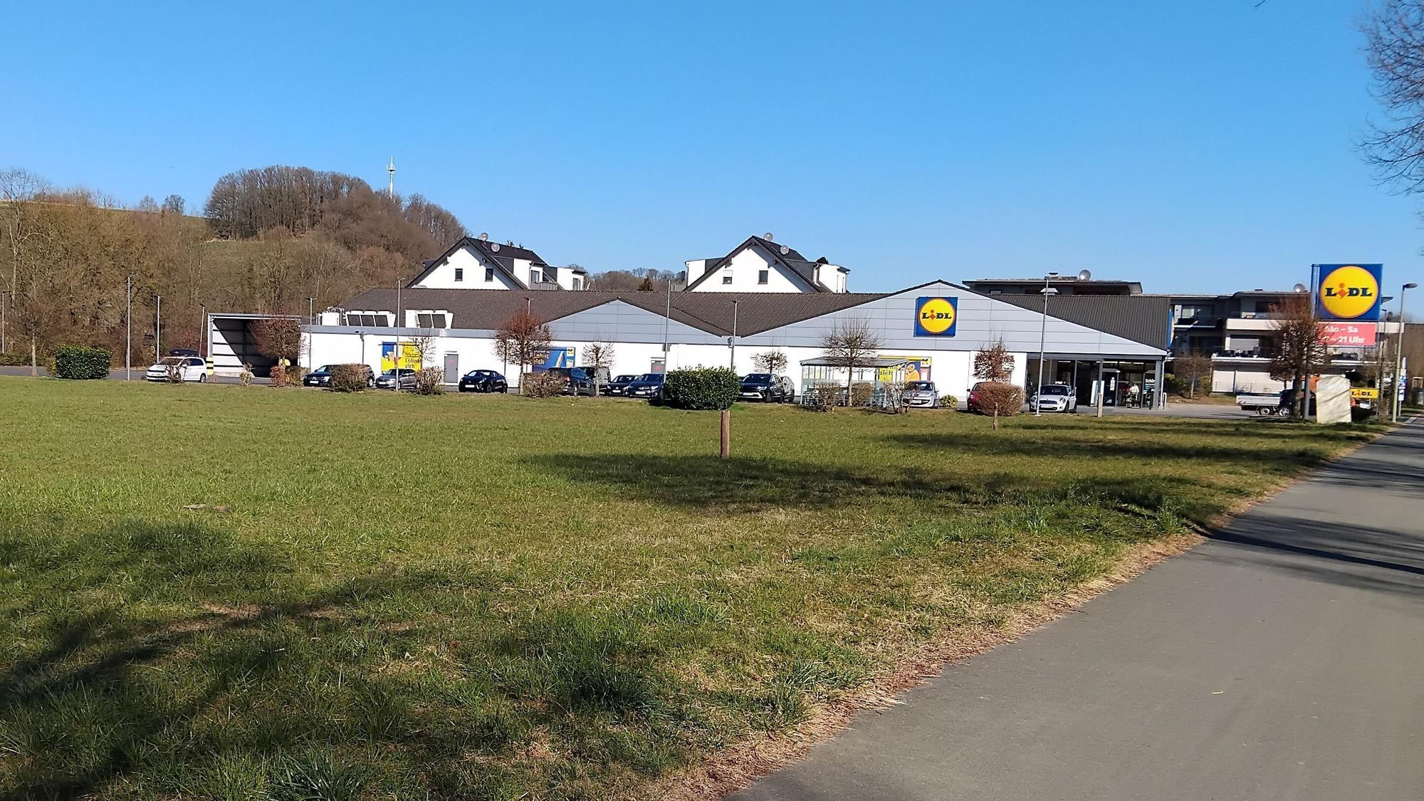 Lohmar Einzelhandelskonzept Wahlscheid Edeka Lidl
Für die Fläche neben dem Lidl interessiert sich ein Lebensmitteleinzelhändler.