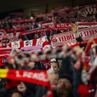 Volle Ränge: Das Kölner Rheinenergiestadion ist bei den Zweitliga-Heimspielen  des 1. FC Köln immer ausverkauft.