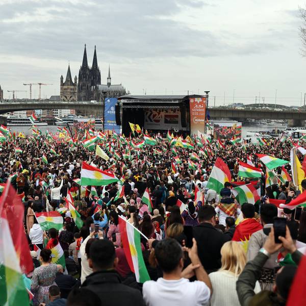 Das kurdische Neujahrsfest auf der Deutzer Werft.