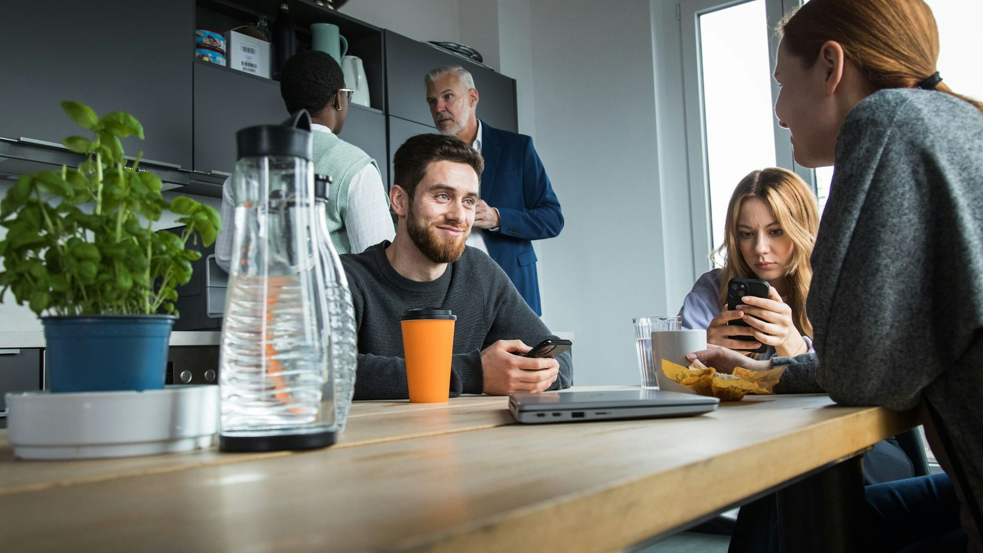 Ist mein Gehalt eigentlich für meine Position angemessen? Recherche ist bei dieser Frage oft das A&O.