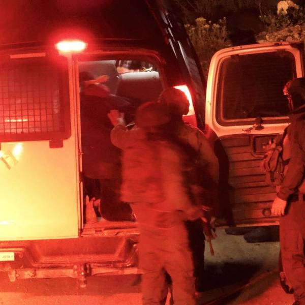 Hamdan Ballal, palästinensischer Co-Regisseur des mit dem Oscar ausgezeichneten Dokumentarfilms No Other Land, wird in seinem Haus im israelisch besetzten Westjordanland vom israelischen Militär festgenommen.