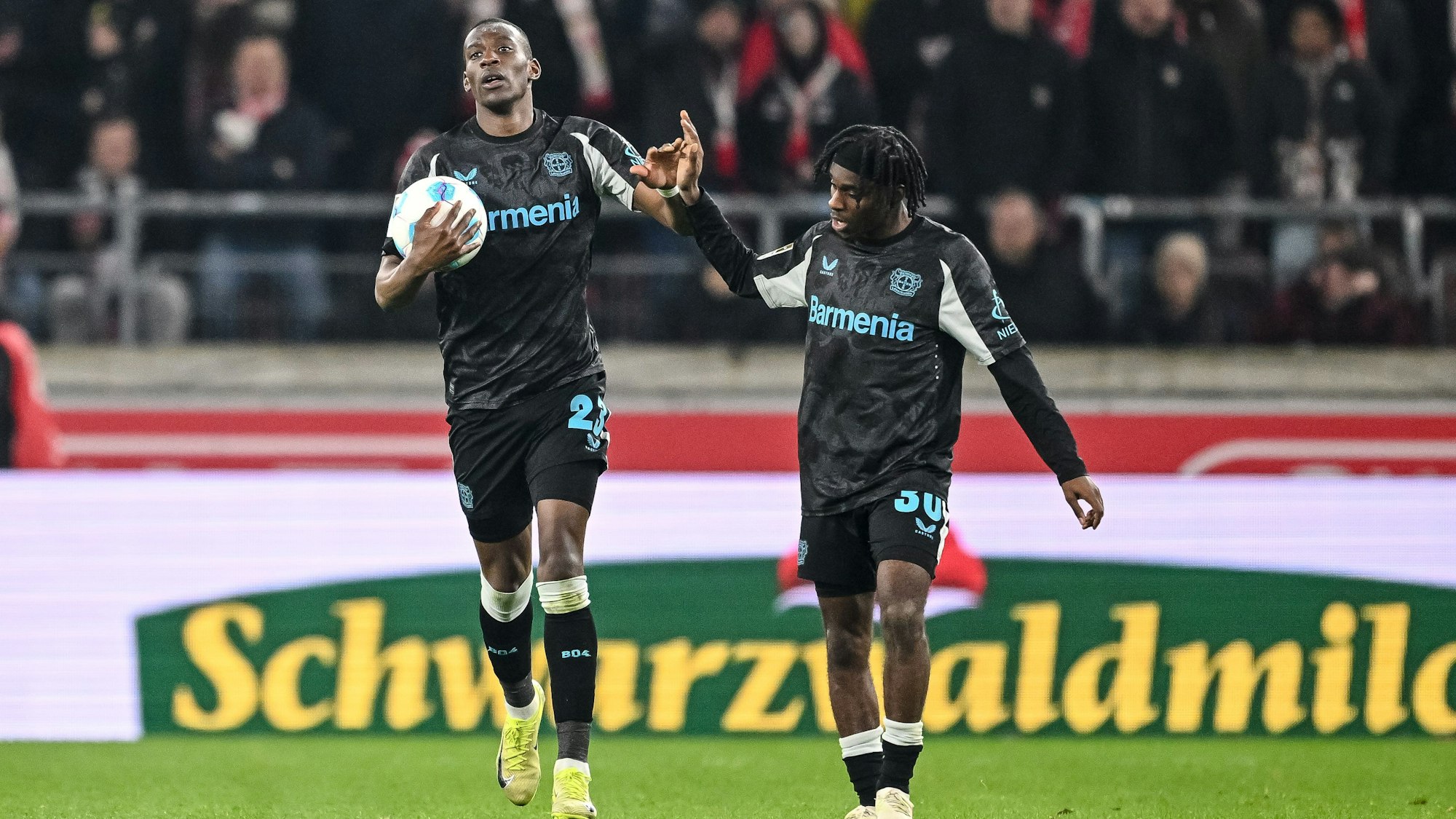 Nordi Mukiele beim 4:3-Sieg in Stuttgart.