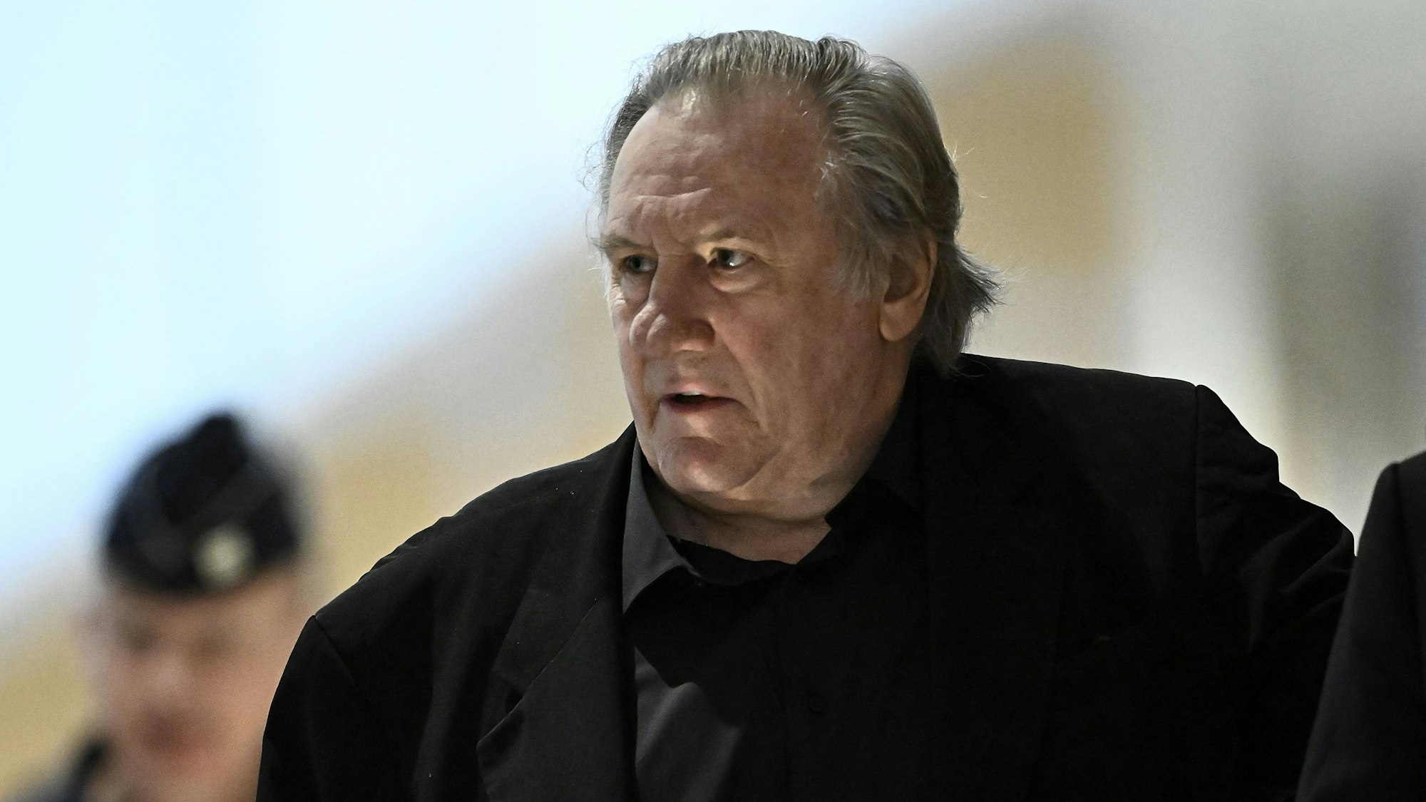Gérard Depardieu in Paris vor Gericht.