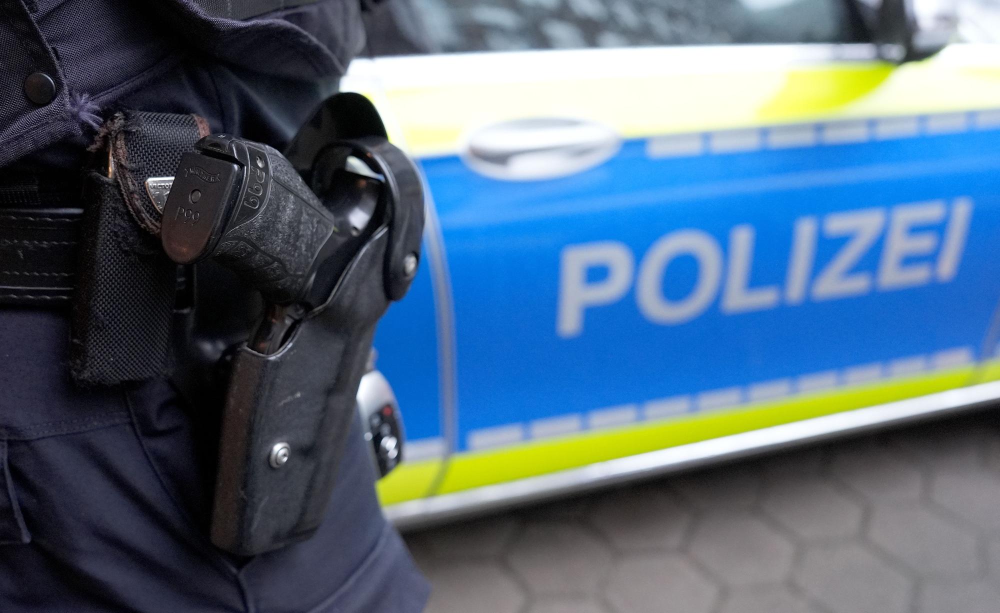 Polizei ermittelt nach Bedrohung mit Schusswaffe (Symbolfoto).