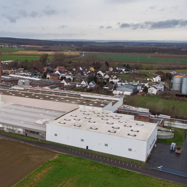 Das Luftbild zeigt das Fasana-Werk von oben.
