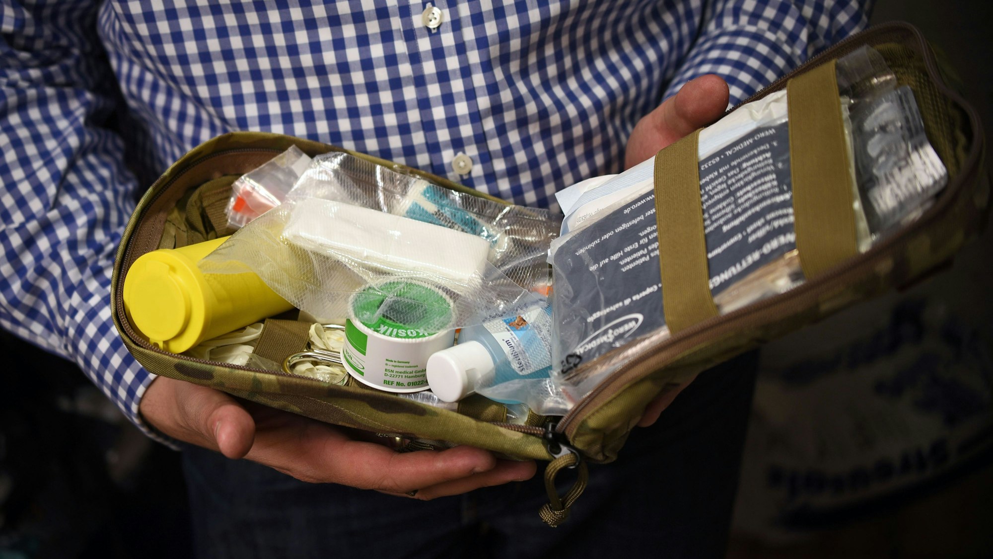 Neben Lebensmitteln sollen die EU-Bürger auch Medikamente und medizinische Vorräte für den Ernstfall parat haben. dpa