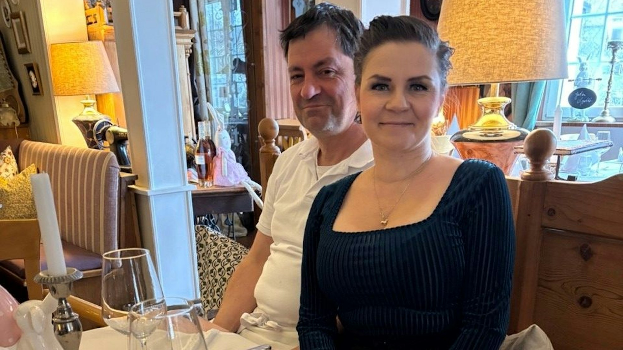 Yvonne und Peter Schmitz betreiben die Rolandsburg seit 28 Jahren.