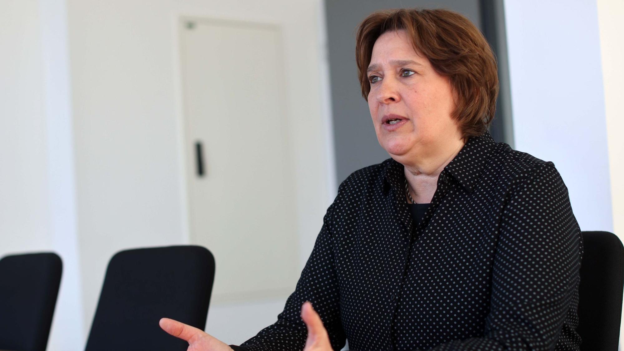 Mit effizienteren Serviceleistungen, Digitalisierung und zukünftig womöglich auch mit dem Einsatz von KI gleicht Amtsleiterin Christina Boeck den weiter bestehenden Mangel an Fachkräften aus.