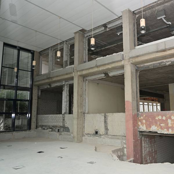 Entkernt wartet das alte AOK-Gebäude auf den Umbau zum Stadthaus.