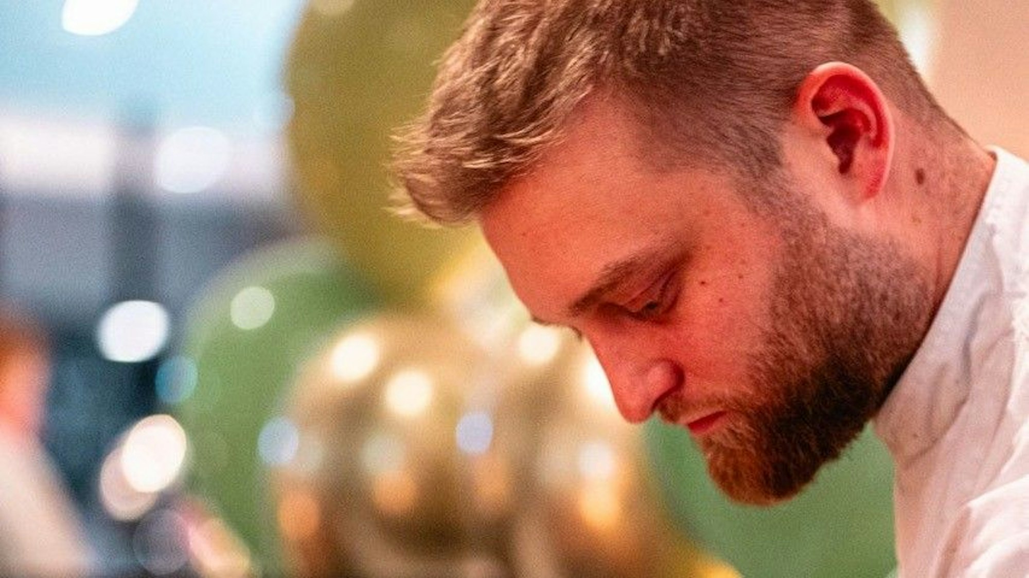 Marius Sprenger Gastgeber und Koch im Der Hof Schildgen in Bergisch Gladbach