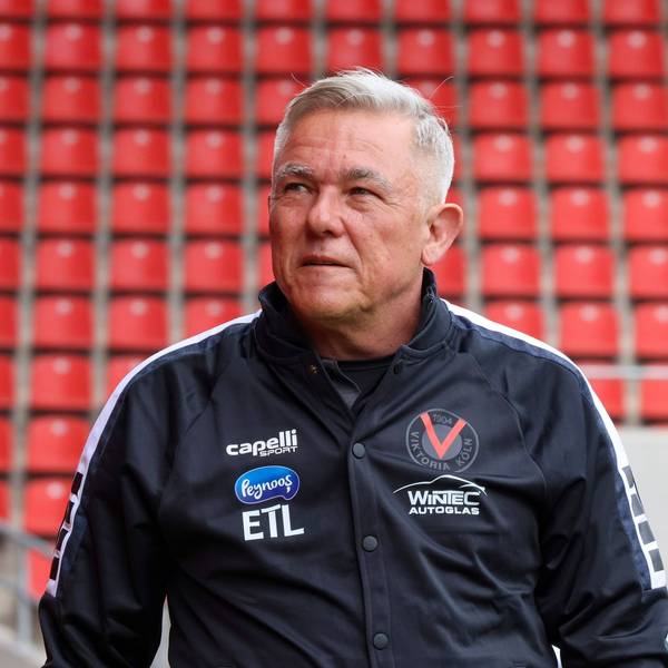 Cheftrainer Olaf Janssen Viktoria Koeln beim Spiel FC Ingolstadt 04 gegen Viktoria Koeln am 30.03.2025, DFB regulations prohibit any use of photographs as image sequences and/or quasi-video. GER, Fussball, 3. Liga, Spieltag 30, FC Ingolstadt 04 gegen Viktoria Koeln, 30.03.2025, Audi Sportpark Ingolstadt *** Head coach Olaf Janssen Viktoria Koeln at the match FC Ingolstadt 04 vs Viktoria Koeln on 30 03 2025, DFB regulations prohibit any use of photographs as image sequences and or quasi video GER, Football, 3 Liga, Matchday 30, FC Ingolstadt 04 vs Viktoria Koeln, 30 03 2025, Audi Sportpark Ingolstadt Copyright: xEibner-Pressefoto/OliverxSTRISCHx EP-OSH