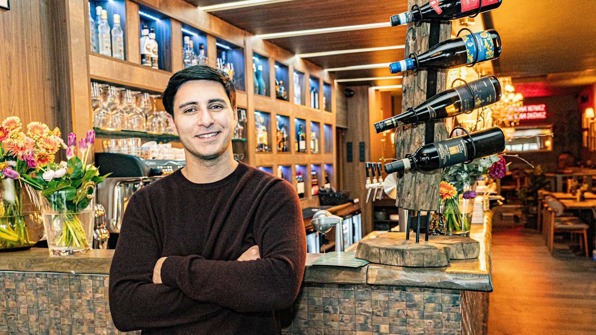 Der zweifache Ladenbesitzer Batuhan Kolkilic eröffnete innerhalb von drei Jahren nun sein drittes Restaurant namens „Zadem Privé“. Dort bietet er türkische Küche an.