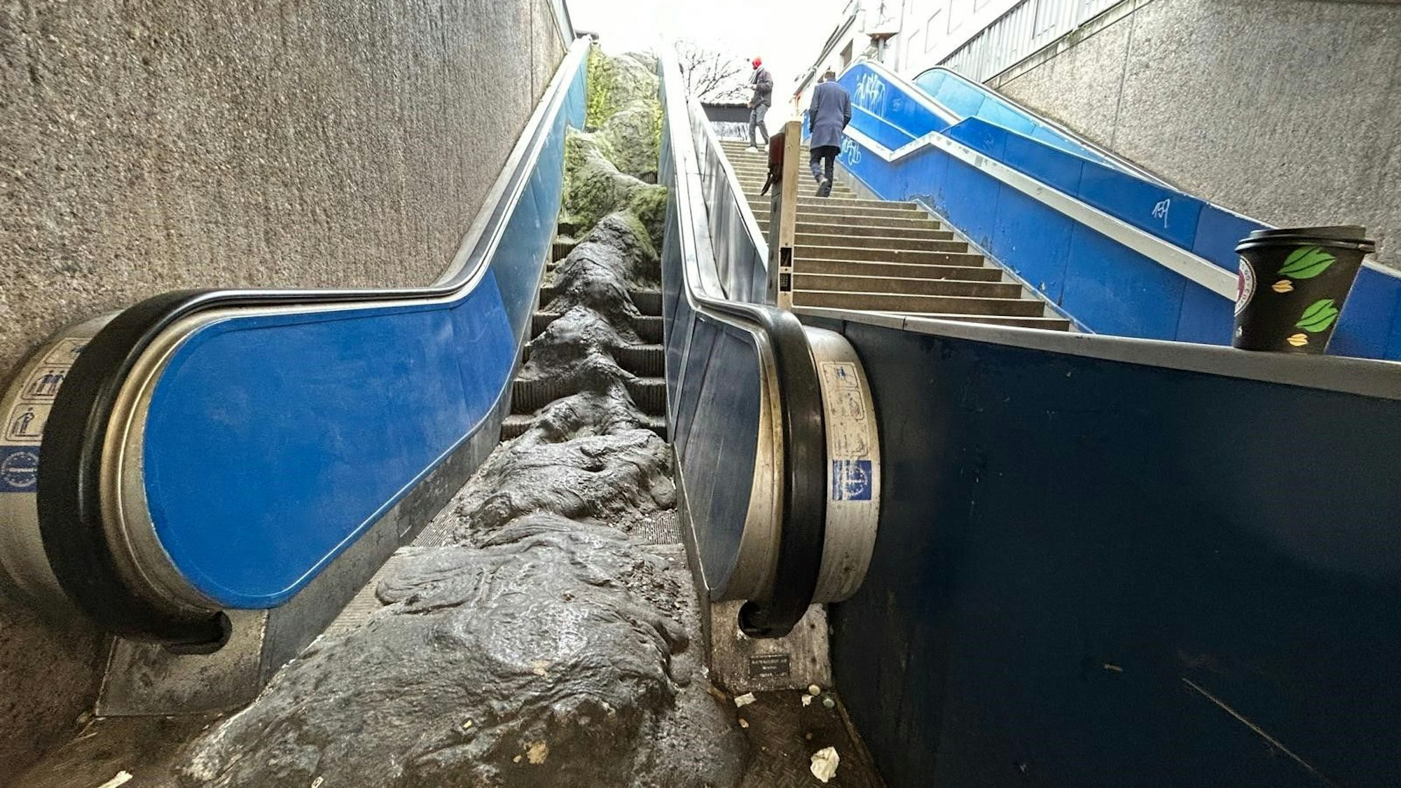 Das Lava-Kunstwerk dient als Drogenversteck und soll aus Sicht der CDU-Fraktion noch einmal überprüft werden.