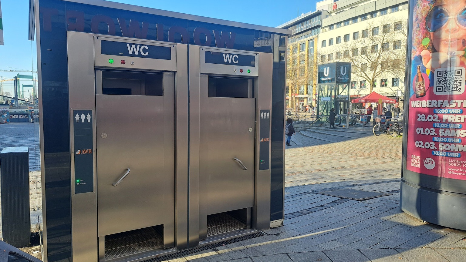 Eine öffentliche Toilette