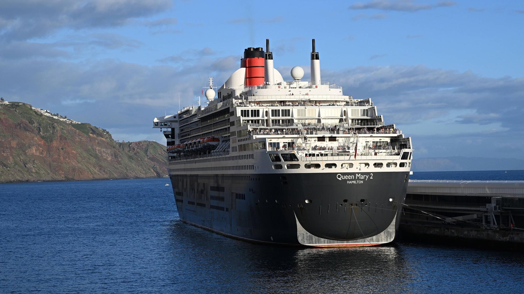 Die Queen Mary auf einer Kreuzfahrt.