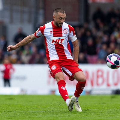 RECORD DATE NOT STATED Regionalliga West Fortuna Köln - Rot-Weiß Oberhausen, 12.10.2024 Stipe Batarilo Fortuna Köln, 8. Regionalliga West, Fortuna Köln - Rot-Weiß Oberhausen, 11. Spieltag, am 12.10.2024, Südstadion, Köln *** Regionalliga West Fortuna Köln Rot Weiß Oberhausen, 12 10 2024 Stipe Batarilo Fortuna Köln, 8 Regionalliga West, Fortuna Köln Rot Weiß Oberhausen, 11 Matchday, on 12 10 2024, Südstadion, Cologne Copyright: xBEAUTIFULxSPORTS/Meuselx