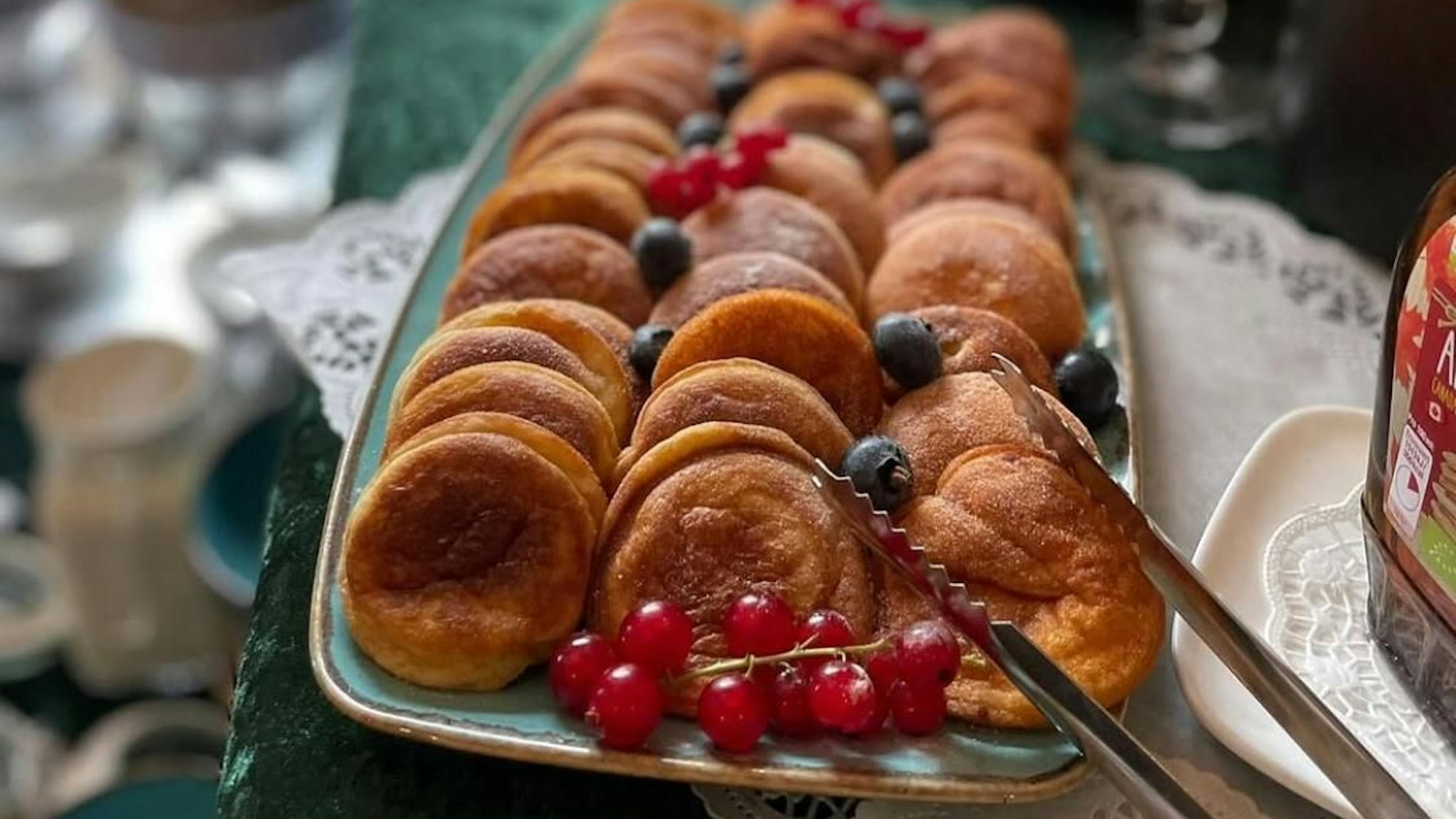 Süßes und Herzhaftes gibt es zur Quelle der Strunde.