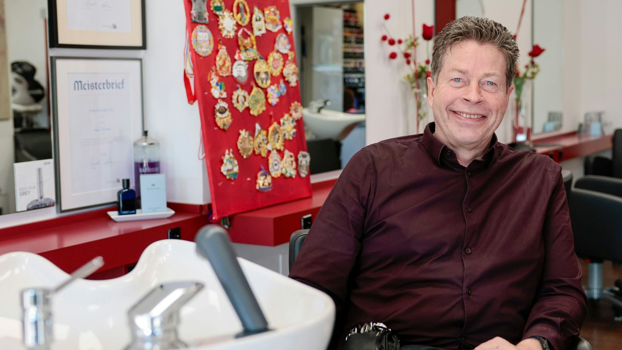 Mike Engels ist Obermeister der Friseur- und Kosmetik-Innung Köln.