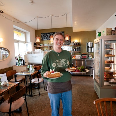 Im „Armer Ritter“ in der Kölner Südstadt gibt es süße Frühstücksspezialitäten und herzhafte Mittagssnacks.